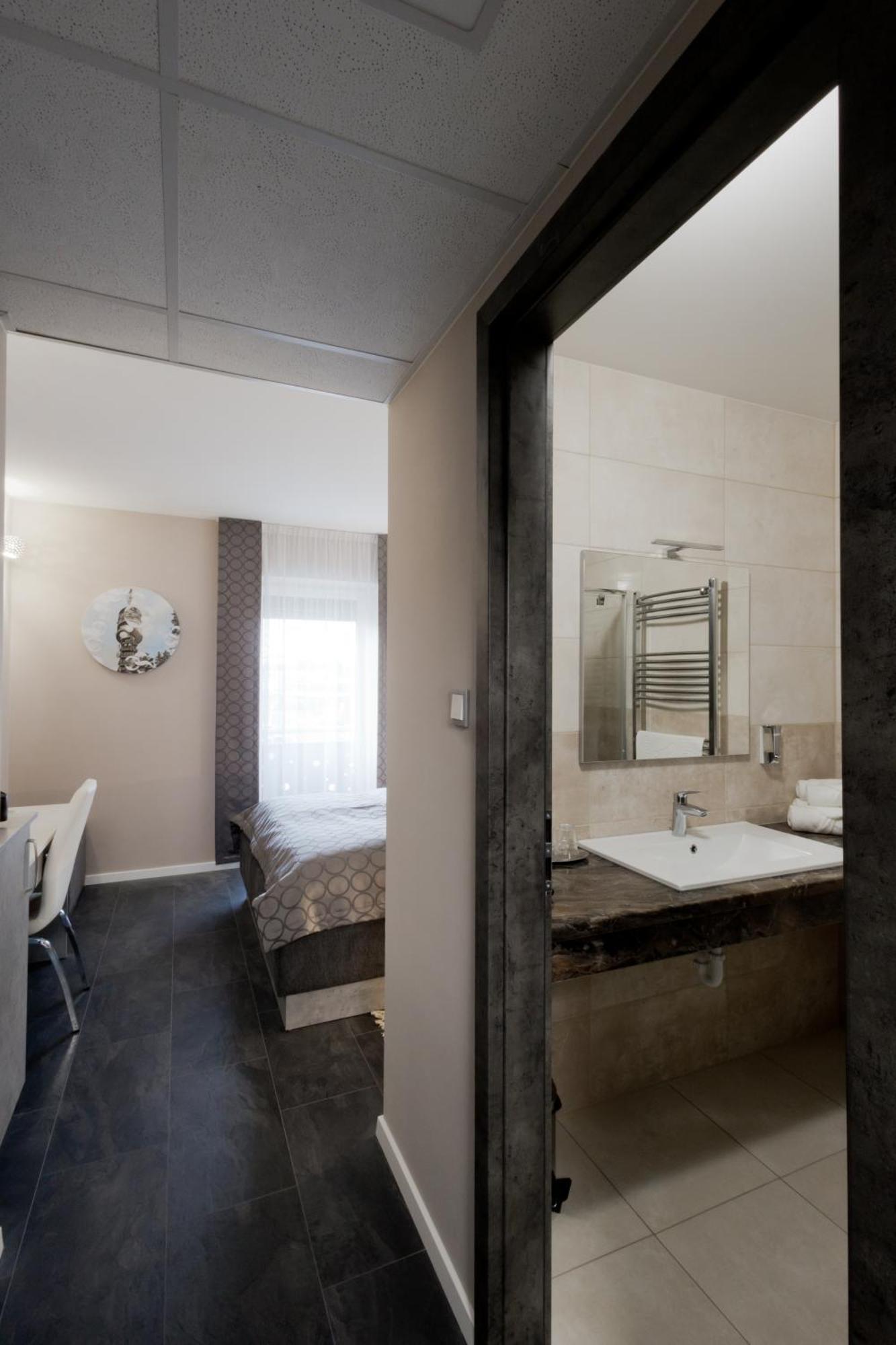 Bubble Hotel Es Rendezvenykoezpont Zalaegerszeg Eksteriør bilde